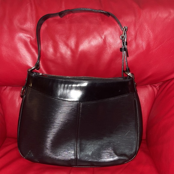 Black Louis Vuitton Turenne GM Epi Leather Shoulder bag. - Picture 2 of 6